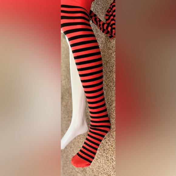 Purple and orange striped tights - Picture 8 of 8